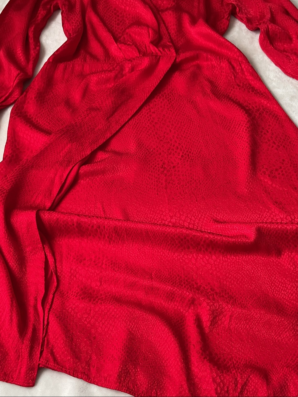 H&M Red Satin Wrap Robe - Picture 4 of 7